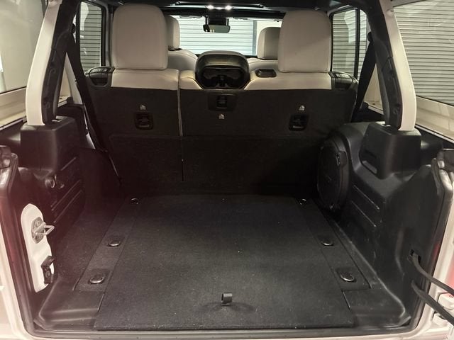 2021 Jeep Wrangler Unlimited Sahara High Altitude