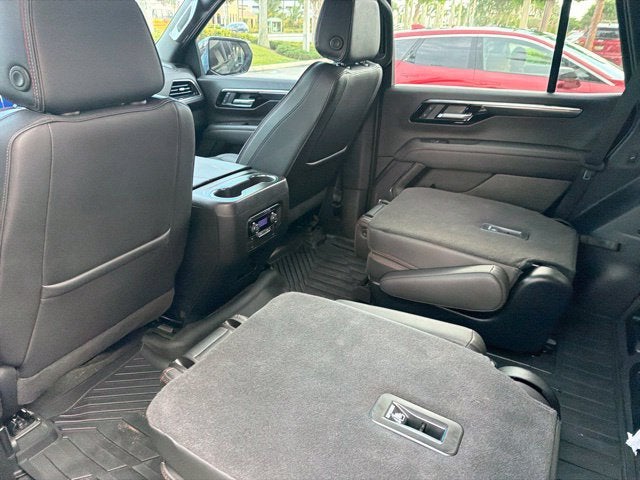 2025 Chevrolet Tahoe RST