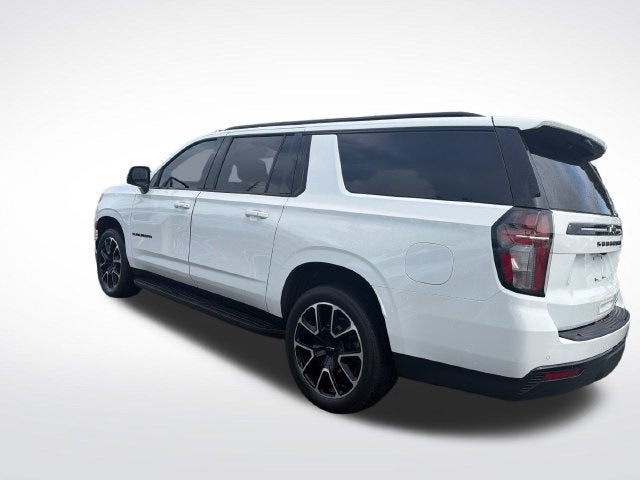2023 Chevrolet Suburban RST