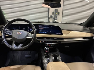 2024 Cadillac XT4 Luxury