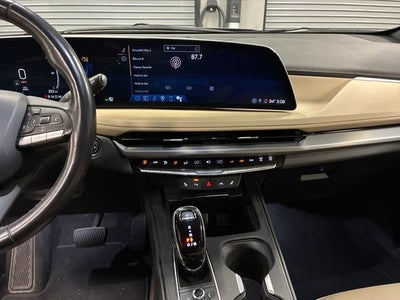 2024 Cadillac XT4 Luxury