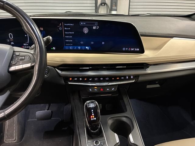 2024 Cadillac XT4 Luxury