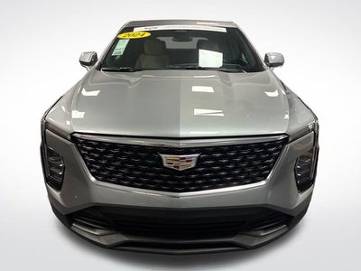 2024 Cadillac XT4 Luxury