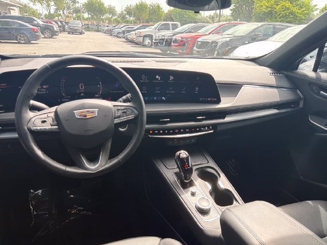 2024 Cadillac XT4 Luxury