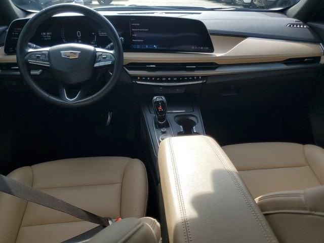 2024 Cadillac XT4 Luxury