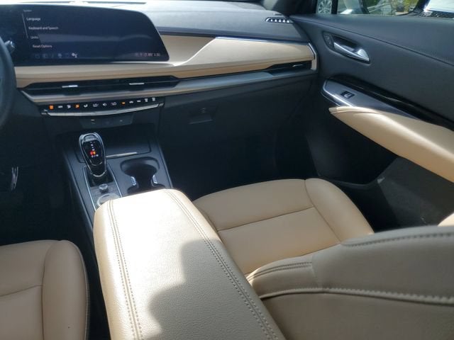 2024 Cadillac XT4 Luxury