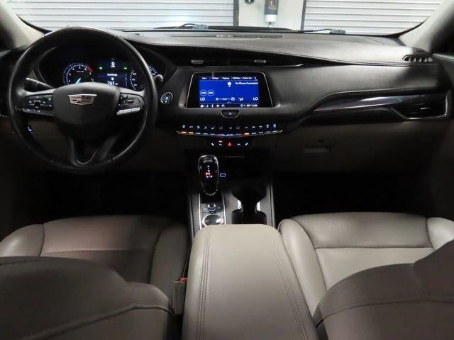 2023 Cadillac XT4 Luxury