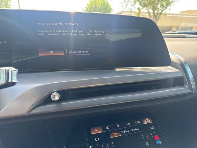 2026 Cadillac VISTIQ Luxury