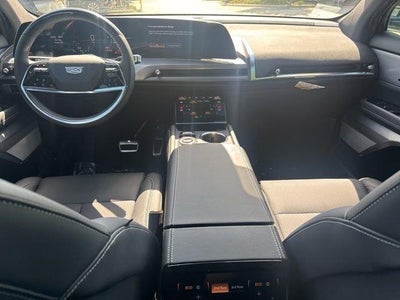 2026 Cadillac VISTIQ Luxury