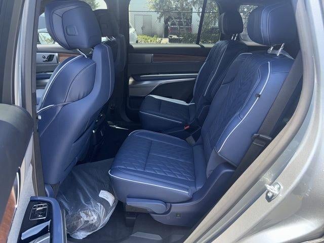 2026 Cadillac VISTIQ Premium Luxury