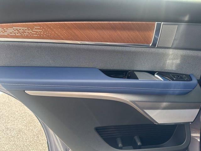 2026 Cadillac VISTIQ Premium Luxury