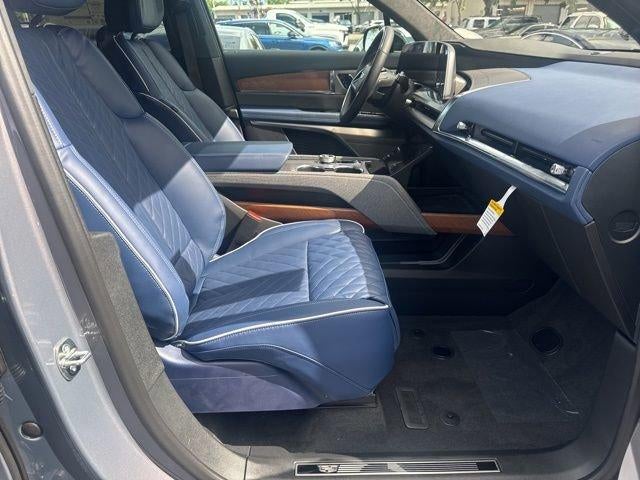 2026 Cadillac VISTIQ Premium Luxury