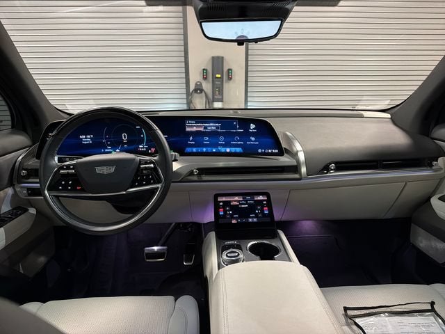 2026 Cadillac VISTIQ Sport