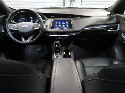 2022 Cadillac XT4 Luxury