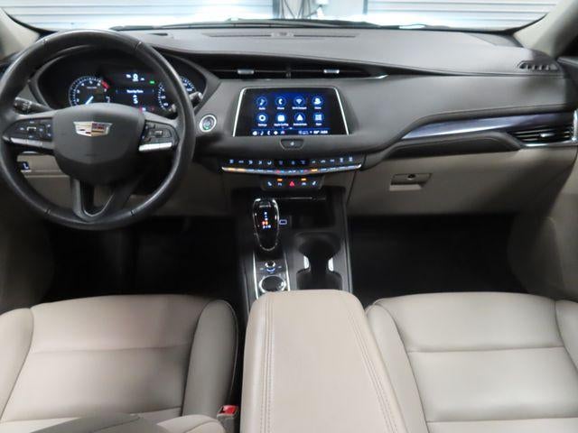 2023 Cadillac XT4 Luxury