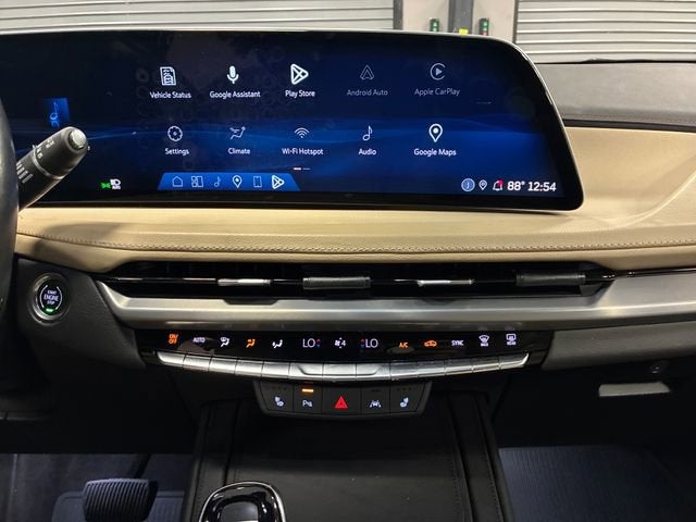2024 Cadillac XT4 Luxury