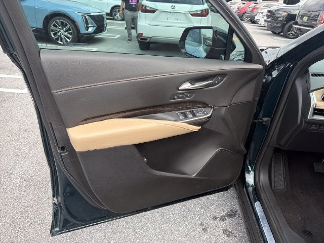 2025 Cadillac XT4 Premium Luxury