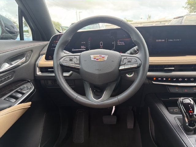2025 Cadillac XT4 Premium Luxury