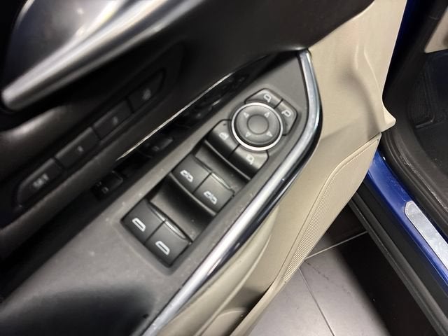 2023 Cadillac XT4 FWD Premium Luxury