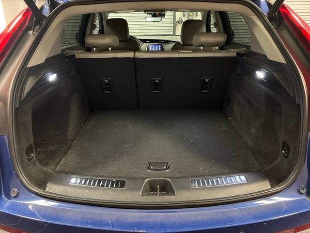 2023 Cadillac XT4 FWD Premium Luxury