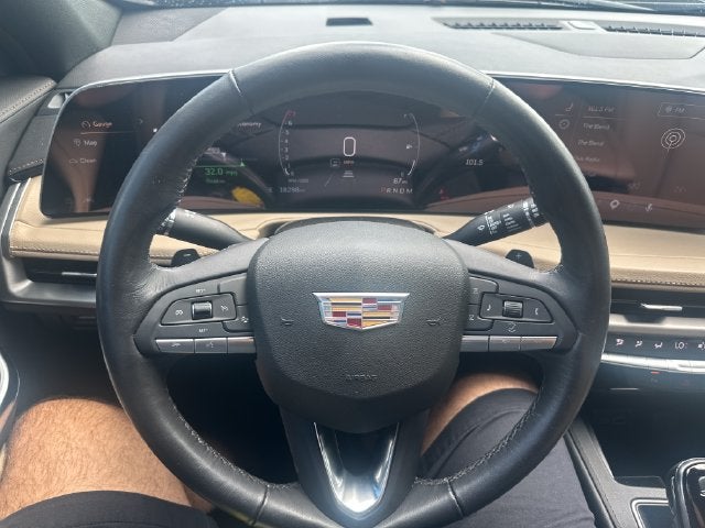 2024 Cadillac XT4 Premium Luxury