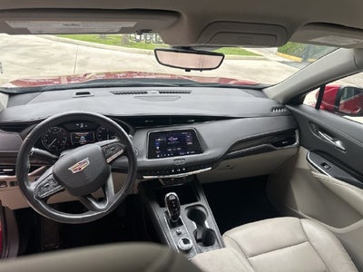 2022 Cadillac XT4 FWD Premium Luxury