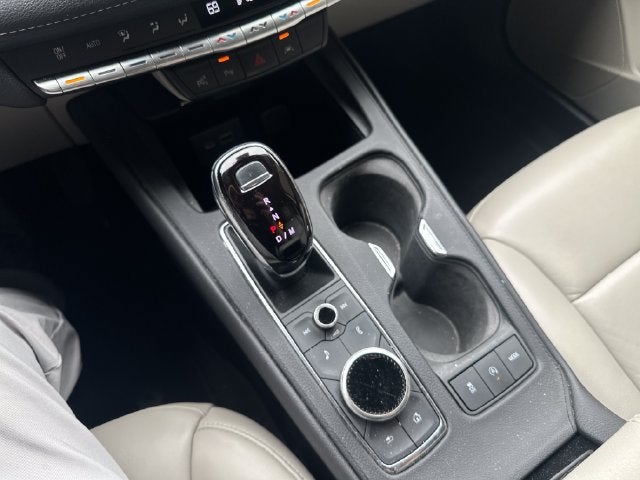 2022 Cadillac XT4 FWD Premium Luxury