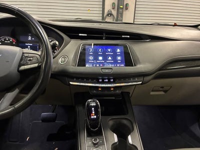 2023 Cadillac XT4 Premium Luxury