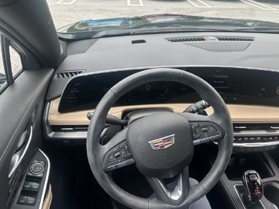 2024 Cadillac XT4 Premium Luxury