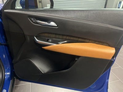 2023 Cadillac XT4 Premium Luxury