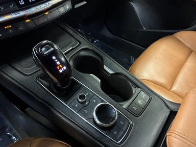 2022 Cadillac XT4 Premium Luxury