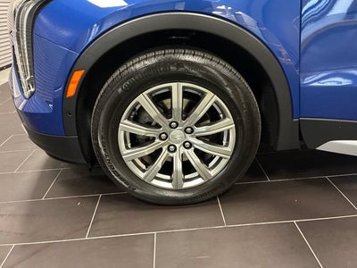 2022 Cadillac XT4 Premium Luxury