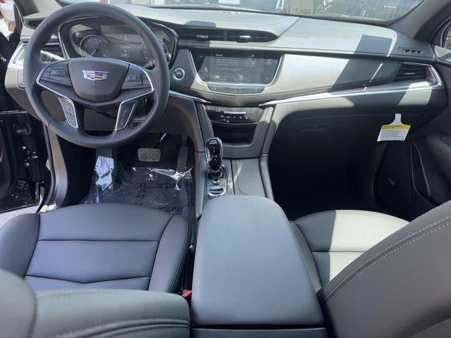 2025 Cadillac XT5 Luxury