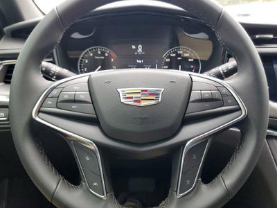 2026 Cadillac XT5 Luxury