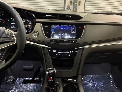 2026 Cadillac XT5 Luxury