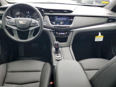 2026 Cadillac XT5 Luxury