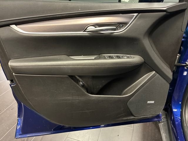 2023 Cadillac XT5 Luxury