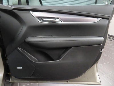 2022 Cadillac XT5 Luxury