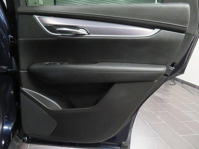 2017 Cadillac XT5 Luxury FWD