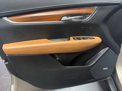 2022 Cadillac XT5 FWD Premium Luxury
