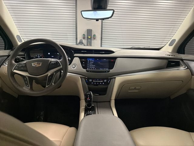 2026 Cadillac XT5 Premium Luxury