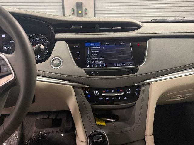 2026 Cadillac XT5 Premium Luxury