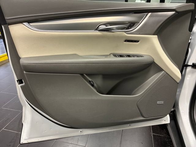 2021 Cadillac XT5 FWD Premium Luxury