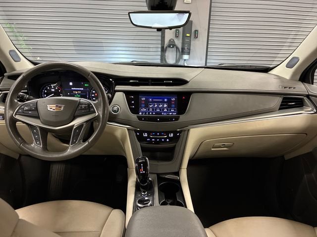2021 Cadillac XT5 FWD Premium Luxury