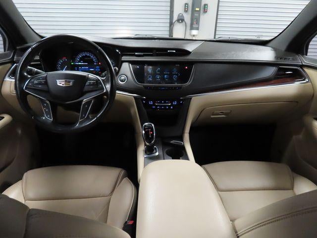 2018 Cadillac XT5 Luxury FWD