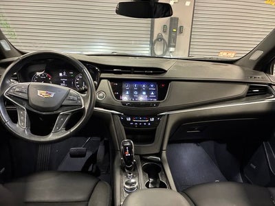 2022 Cadillac XT5 Premium Luxury