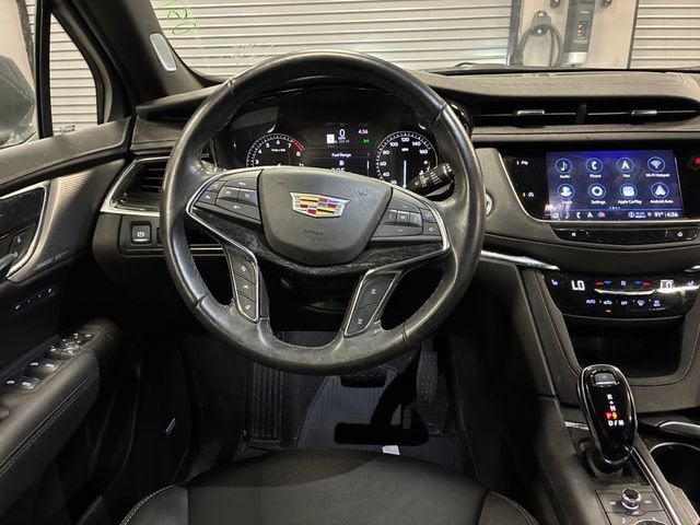 2022 Cadillac XT5 Premium Luxury