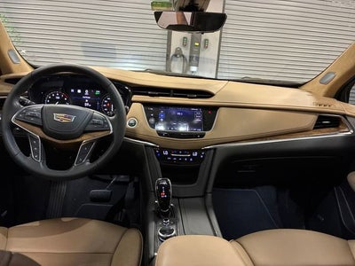 2022 Cadillac XT5 Premium Luxury