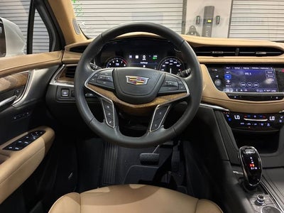 2022 Cadillac XT5 Premium Luxury