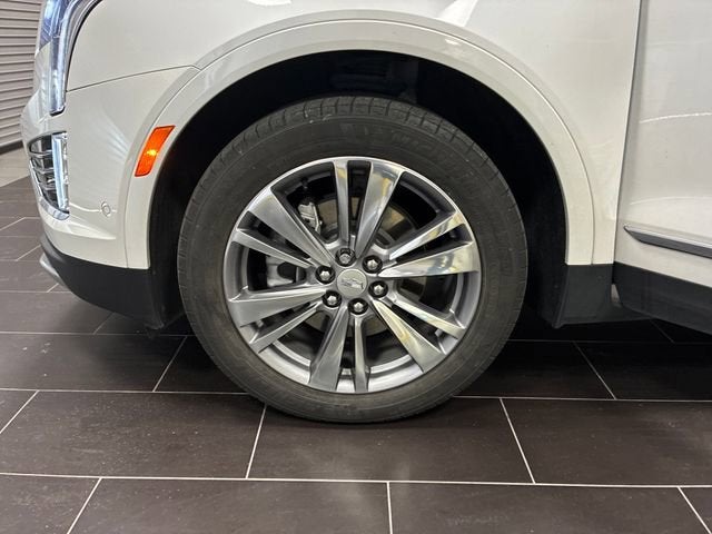 2022 Cadillac XT5 Premium Luxury